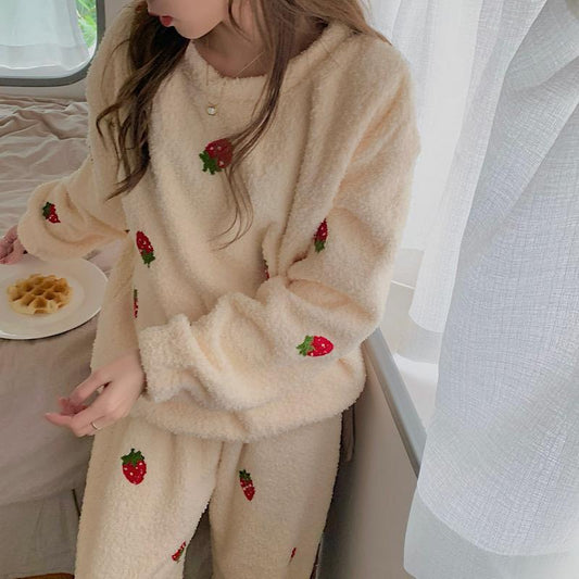 Women's Autumn Winter Coral Fleece Pajamas Set Cute Strawberry Printing Plus Velvet Thickening Loose Casual Homewear Suit Long Sleeves Soft Loungewear