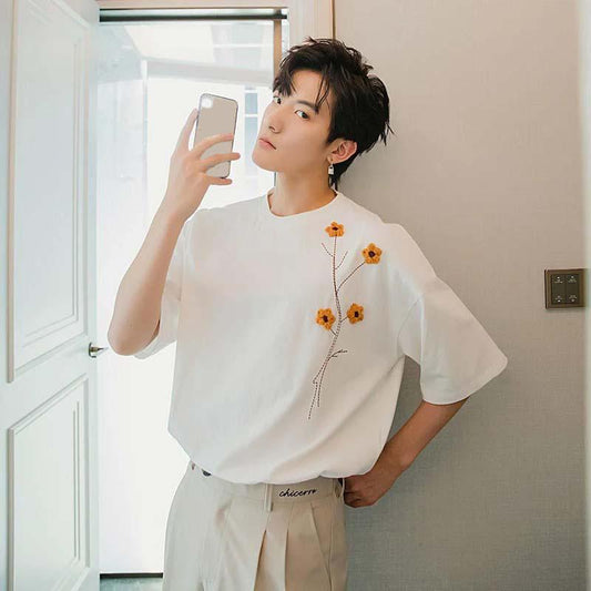 Men's Summer Half-sleeved Men's Simple Large Size Loose Men's Design Embroidery White Short-sleeved T-shirt