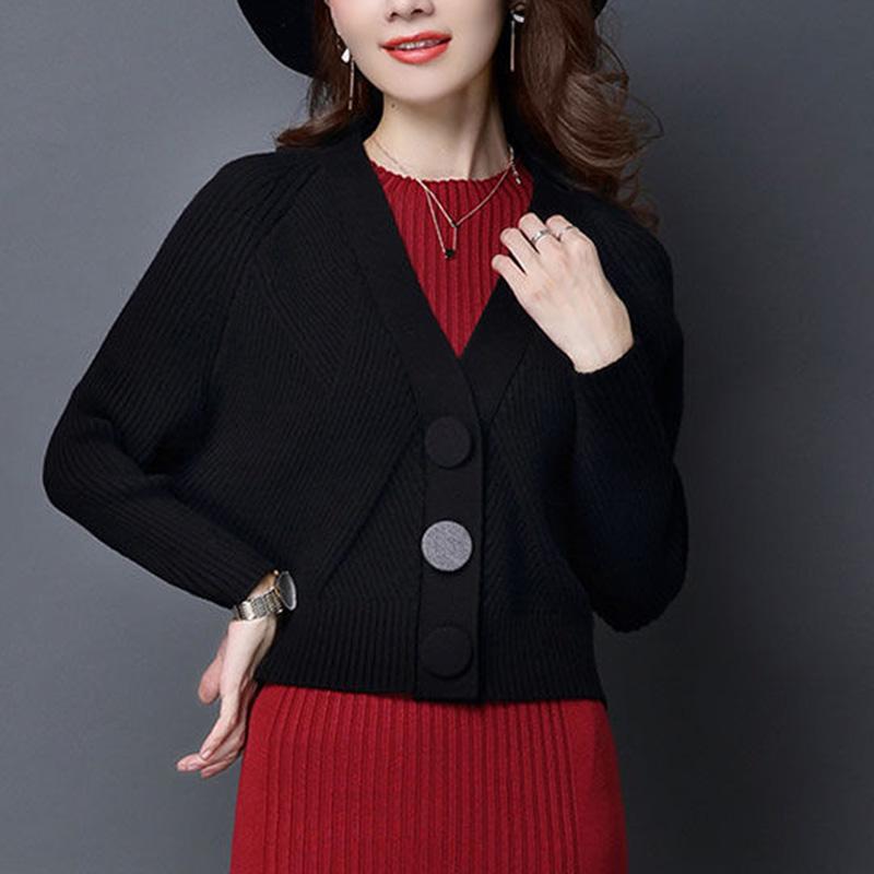 Spring and Autumn Short Knit Cardigan Long Sleeve V-neck Bat Shirt Long Sleeve Button Sweater Jacket