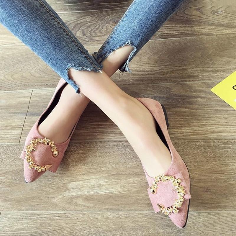 Single Shoes Women's Shallow Mouth Pointed Toe Flat Shoes Women's Soft-soled Lazy Women's Shoes Metal Decorative Flat-bottom Women's Shoes