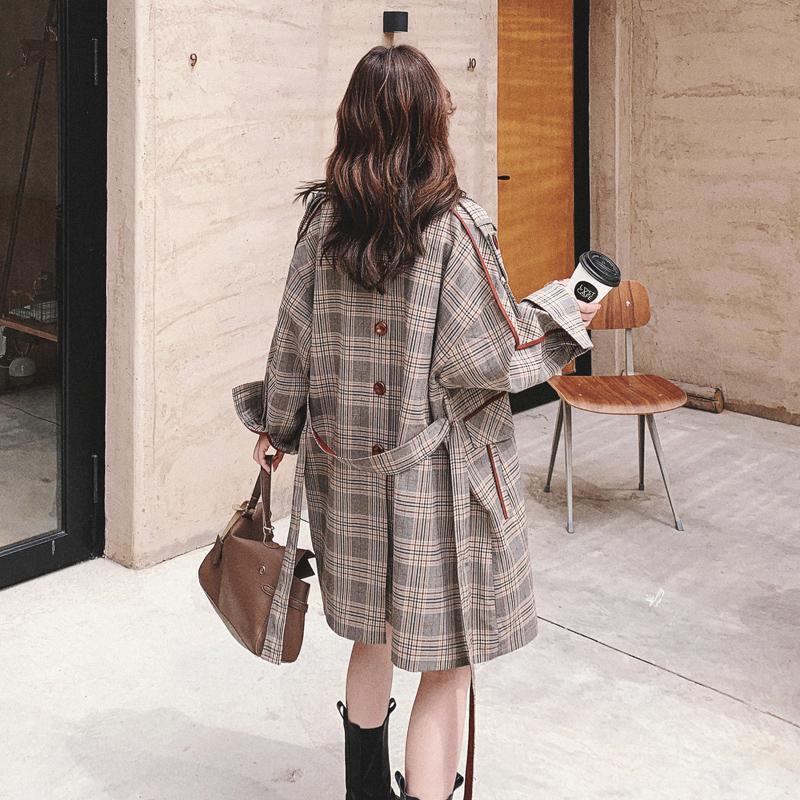 Women's Mid-length Retro Plaid Trench Coat Small Fashion Loose British Style Coat Jacket