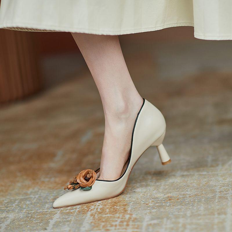 High Heels Women's Spring Pointed Toe Women's Shoes Spring and Autumn Retro Shallow Mouth Flower Stiletto Women's Single Shoes