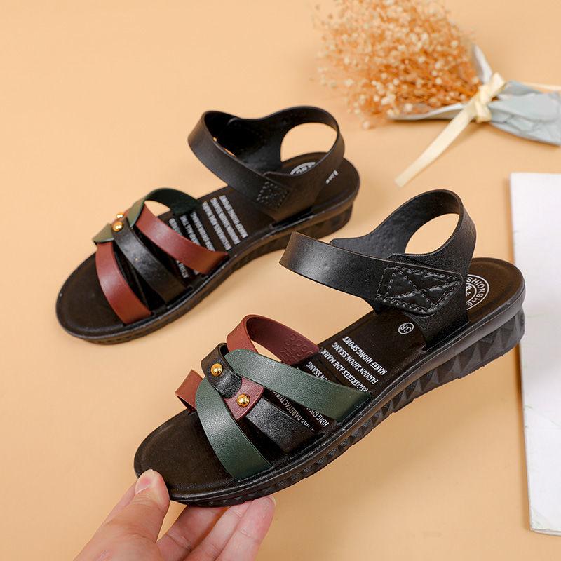 Sandals and Slippers Women Flat Slippers Summer Outdoor Wear Soft Bottom Non-slip Slope with Old Middle-aged Sandals Women