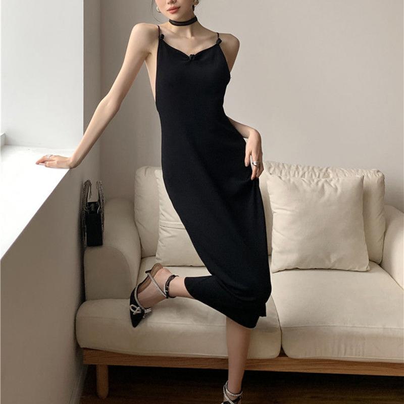 Delicate Back Embroidered Butterfly Flower Knit Elegant Dress Low-cut Backless Suspender Dress