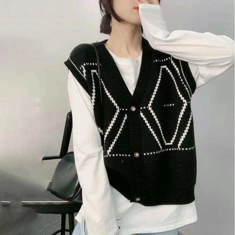 Black and White Diamond Grid Single-breasted Cardigan Vest Sleeveless Vest Women Sweater Knit Sweater British Style Vest Thin Sleeveless Sweater