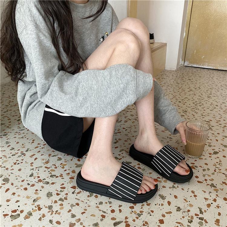 Slippers Women's Summer Wear Home Non-slip Flat Beach Shoes for Student Couples