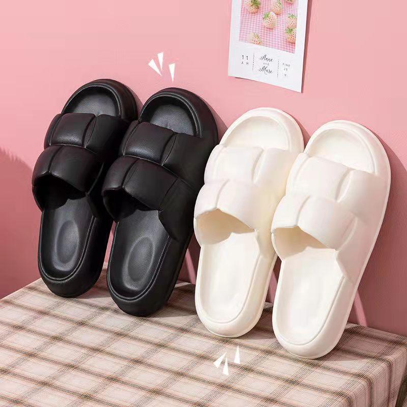 Women's Summer Slippers Home Bathroom Bath Non-slip Thick Bottom Flip-flops Ins Sandals Unisex Solid Color Sandals and Slippers