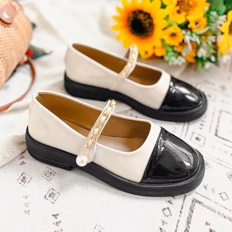 Loafer Shoes Hepburn Style Leather Shoes Women French Retro Mary Jane Shoes Temperament Single Shoes Women's Buckle Leather Shoes