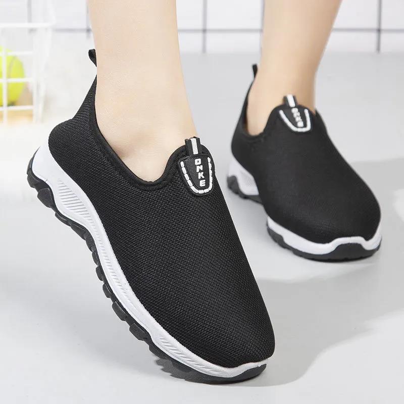 Winter Thick and Velvet Warm Flat Shoes Comfortable Non-slip Sneakers Are Lightweight