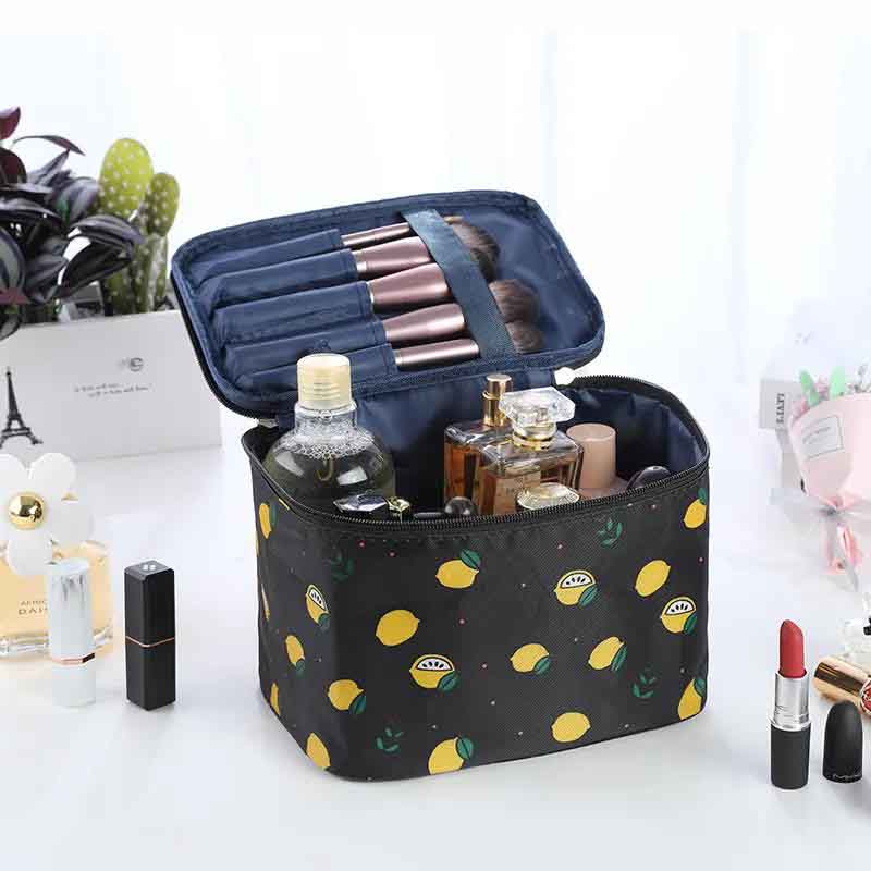 Portable Cosmetic Bag Large Capacity Portable Girl Heart Simple Cosmetic Storage Bag Travel Waterproof Wash Bag