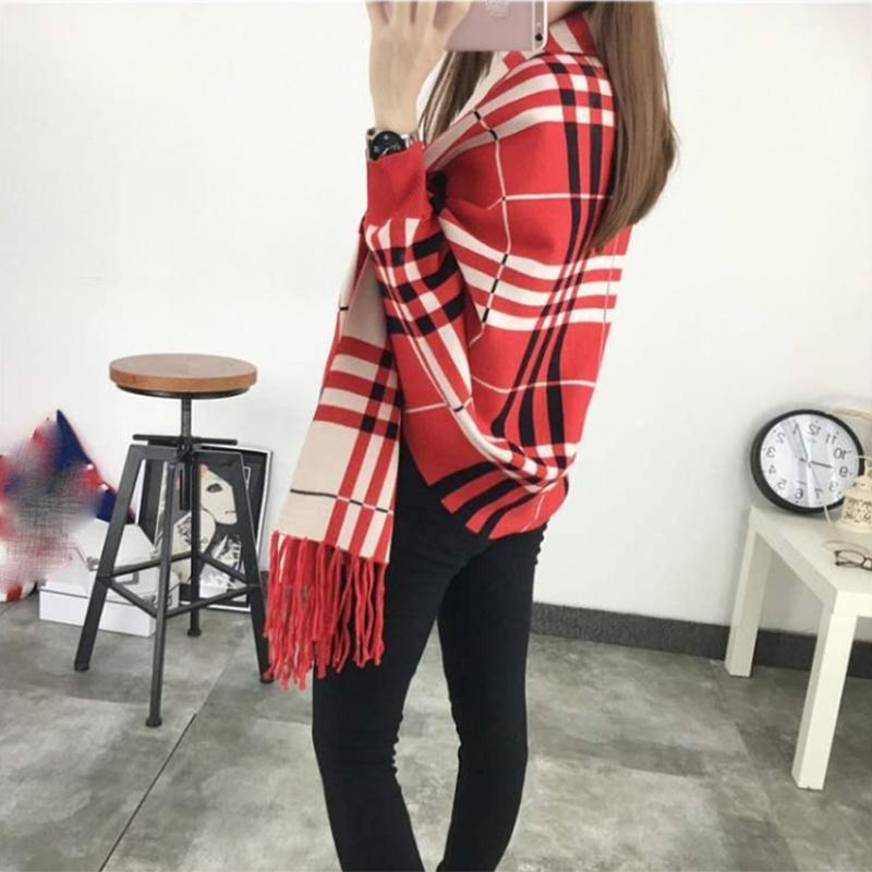 Women's Sweater Cloak Loose Plaid Thick Warmth Classic Outer Knitted Tassel Shawl Sweater Jacket Ladies Temperament Shawl Loose Wrap