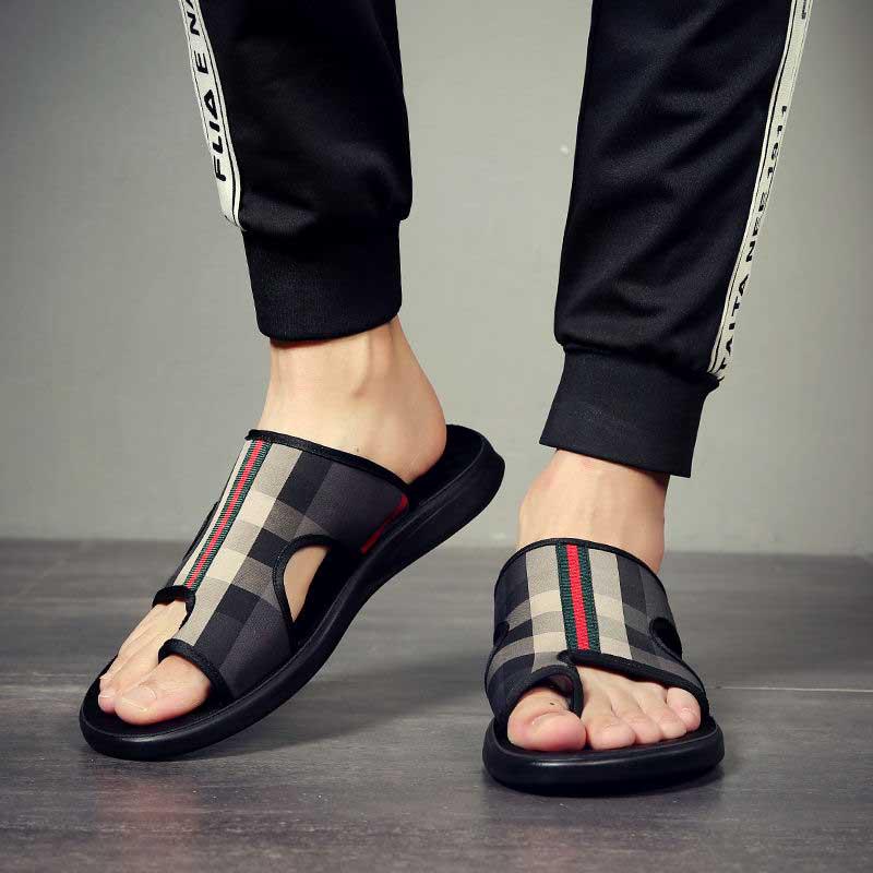 Size40-45 Summer Men Sandals Women Comfortable Non-slip PU Leather Beach Slippers Couples Casual Outdoor Slippers Cross Alphabet Drag Flip Flops