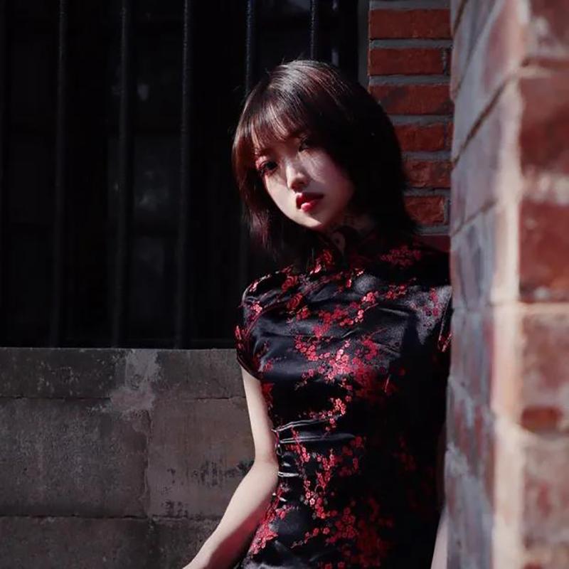 Lady Cheongsam Young Fashion Girl Retro Chinese National Style Long Sexy Dress Dark Black