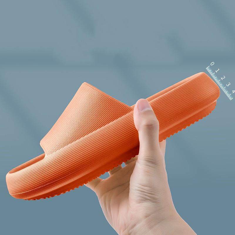 Net Celebrity Super Thick Bottom Stepping on Shit Slippers Male Summer Household Deodorant Non-slip Mute Super Soft Non-odor Foot Sandals