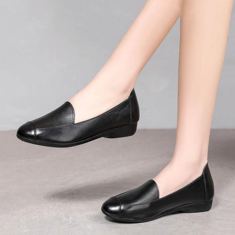 Genuine Leather Casual Single Shoes Women Spring Autumn Soft Leather Soft Sole Mother Shoes Flat Peas Shoes