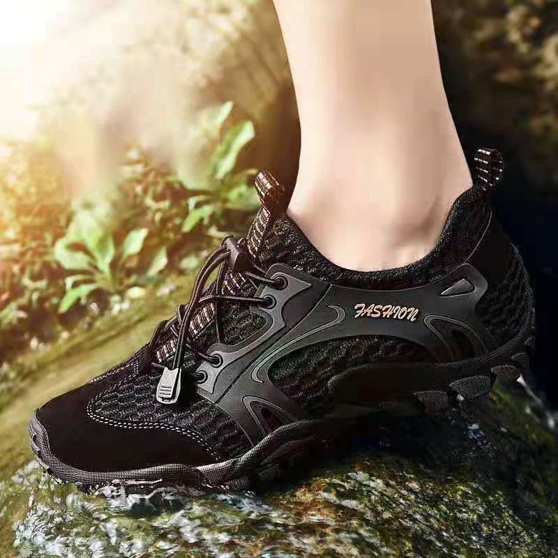 Men's Net Shoes Warshoe Sand Beach Mountaineering Quick-drying Anti-slip Sandals Outdoor Casual Shoes Sports Shoes