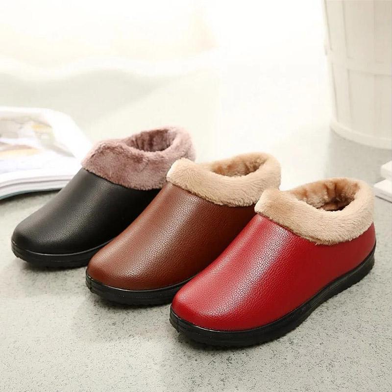 Cloth Shoes Plus Velvet Warm Women's Cotton Shoes Winter Sports Shoes Mother Shoes Leather Surface Thickened Pedal