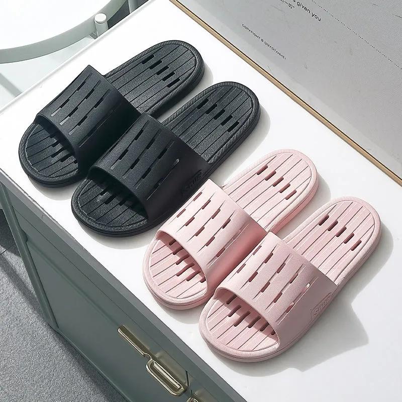 Couples Leaking Sandals and Slippers Summer Bathroom Bath Quick-drying Deodorant Slippers for Home Use Non-slip Men and Women Slip-ons Flip Flops