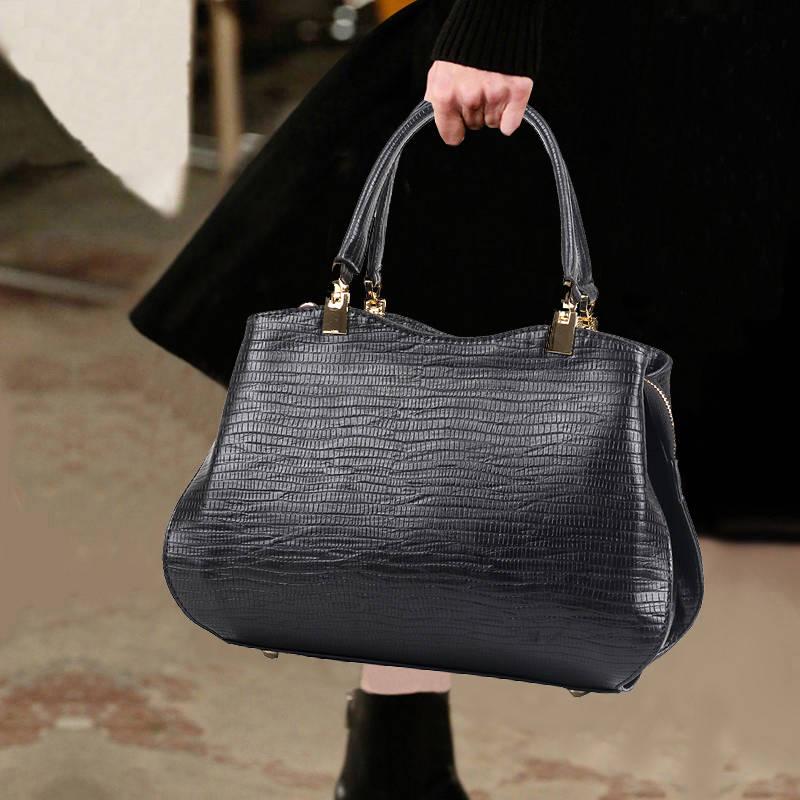 Ladies Bags Fashion All-match Patent Leather Printed Leather Texture Single-shoulder Messenger Bag Middle-aged Female Bag Tide