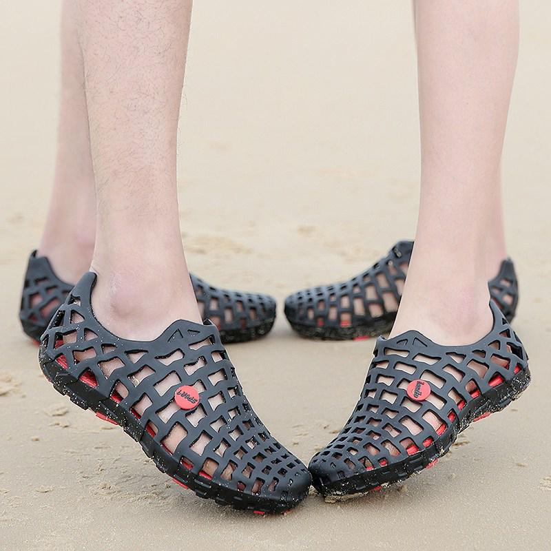 Summer Style Cave Shoes Men's Baotou Hollow Large Size Couple Beach Slippers Platform Sandals