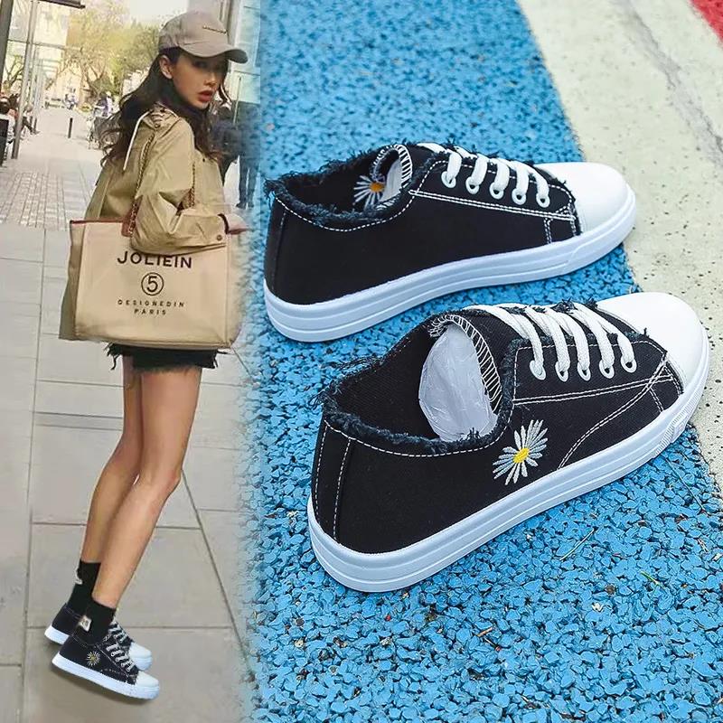 Korean Canvas Shoes Female Students Flat Casual Sports Shoes Summer Thin Breathable White Shoes Single Shoes Sneakers