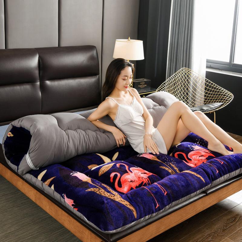 Household Thickened Lamb Velvet Soft Mattress Non-slip Foldable Student Dormitory Sleeping Pad