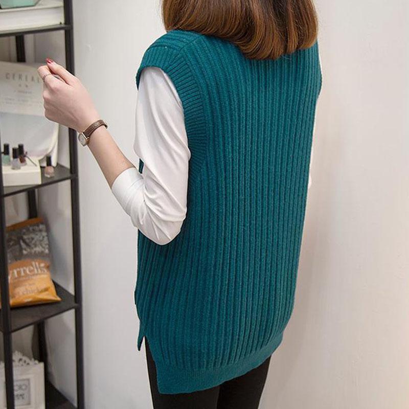 Autumn and Winter Knitted V-neck Vest Sleeveless Waistcoat Short Waistcoat Simple Pullover Women's Top