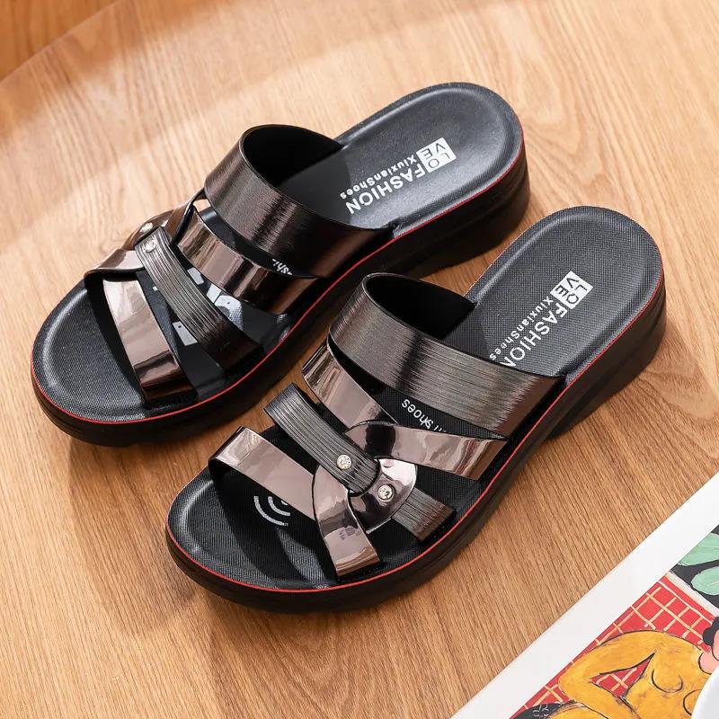 Slippers Women's Summer Wear Mid-heel Soft-soled Middle-aged Ladies Flat-bottom Non-slip Middle-aged and Elderly Mother Sandals