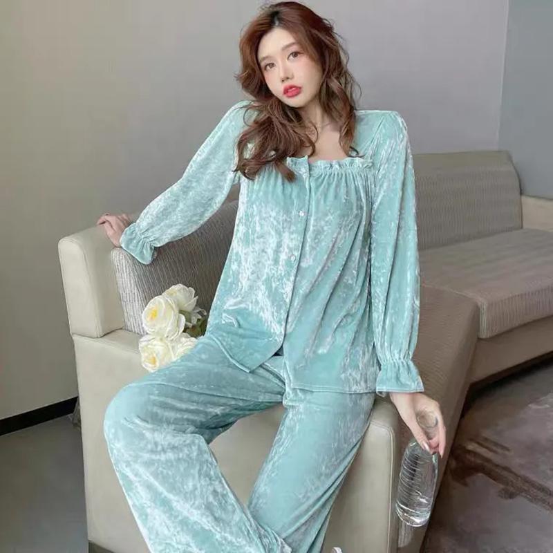 4 XL Large Size Gold Velvet Pajamas Suit for Women Square Collar Long-sleeved Sweet Winter Out Wear Home wear Pyjama Set Solid Sleeping Suit