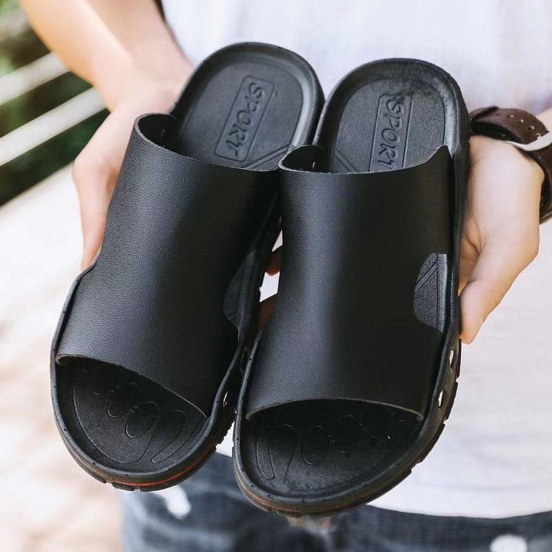 Men's Sandals Summer Slippers Open Toe Casual Leather Sandals Rivet Casual Beach PU Shoes Middle-aged and Old Dad Shoes Lightweight Anti-skid Sandals