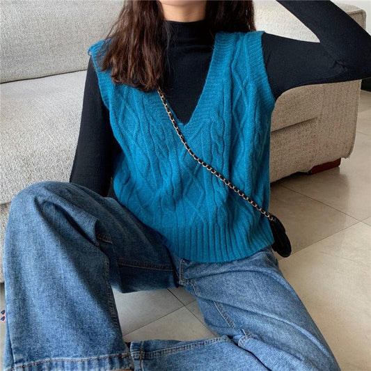 2021 Women Solid Loose Knitted Vest Sweater Girls V Neck Sleeveless Thick Vintage Sweater Female Waistcoat Chic Tops