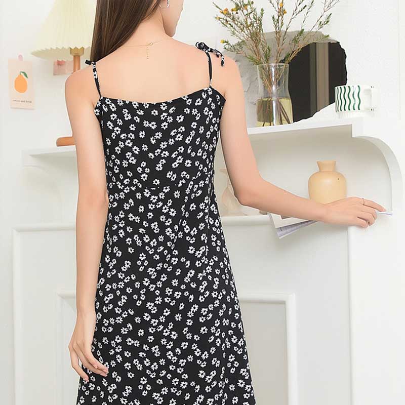 Dress Women's Korean Version Floral Swing Skirt Black Print Small Sling Dress