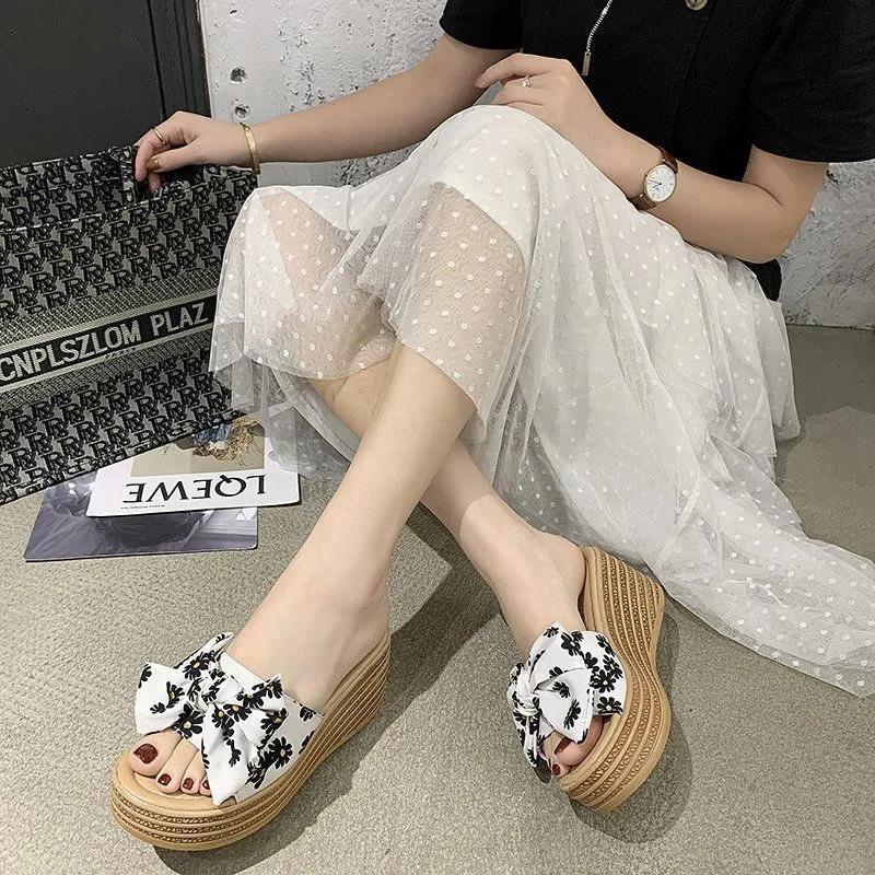 High-heeled Thick-soled Slippers Women's Summer One-word Thongs Are Thin and Heightened Bow Beach Sandals and Slippers