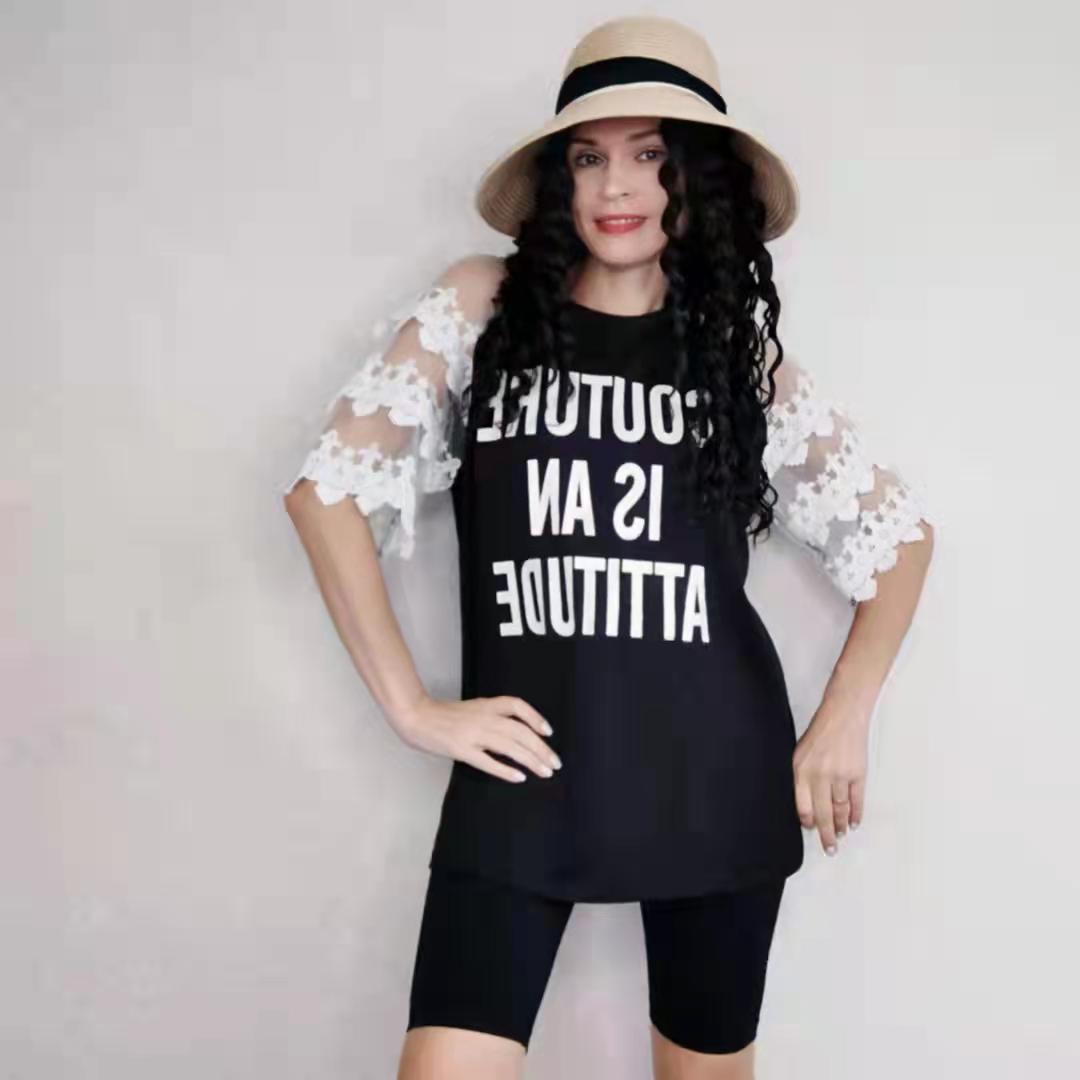 Women's Lace Stitching Short-sleeved T-shirt Summer Loose Design Sense  Split T-shirt Top