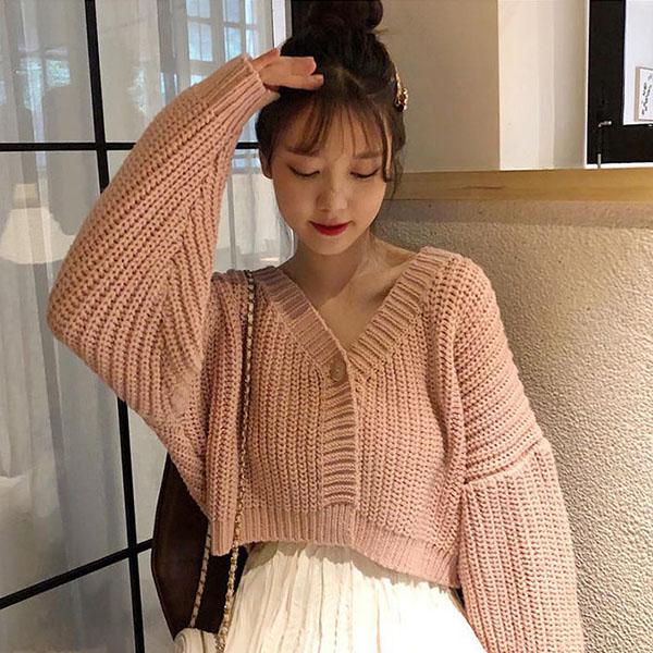 Autumn and Winter French Lazy Wind Loose Outer Wear V-neck Short Long Sleeve One Button Knitted Cardigan Sweet Sweater Women