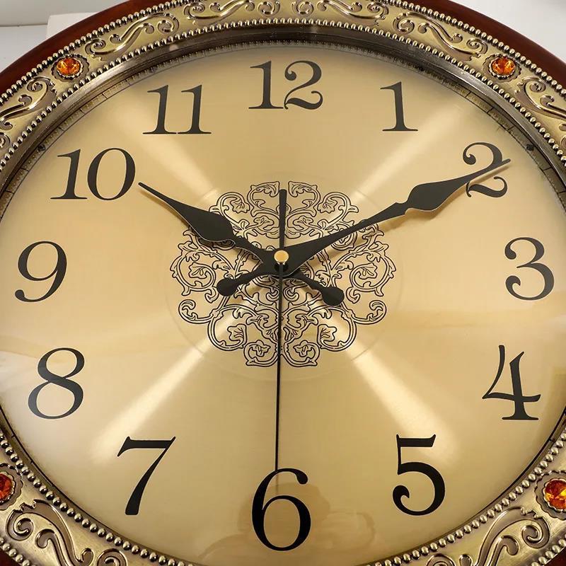 European Style Retro Wall Clock Living Room Home Fashion Solid Wood Clock American Bedroom Silent Wall Watch Atmospheric Creative Clock