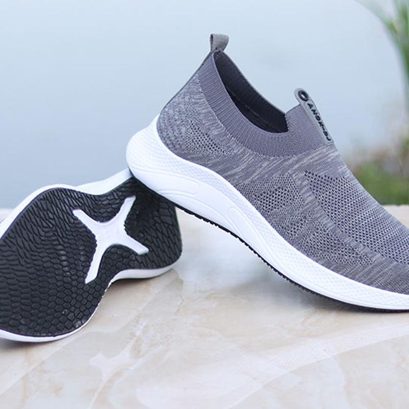 Men's Cloth Shoes Summer Fashion One-legged Overshoes Casual Sports Soft-soled Shoes Breathable Lazy Mesh Shoes