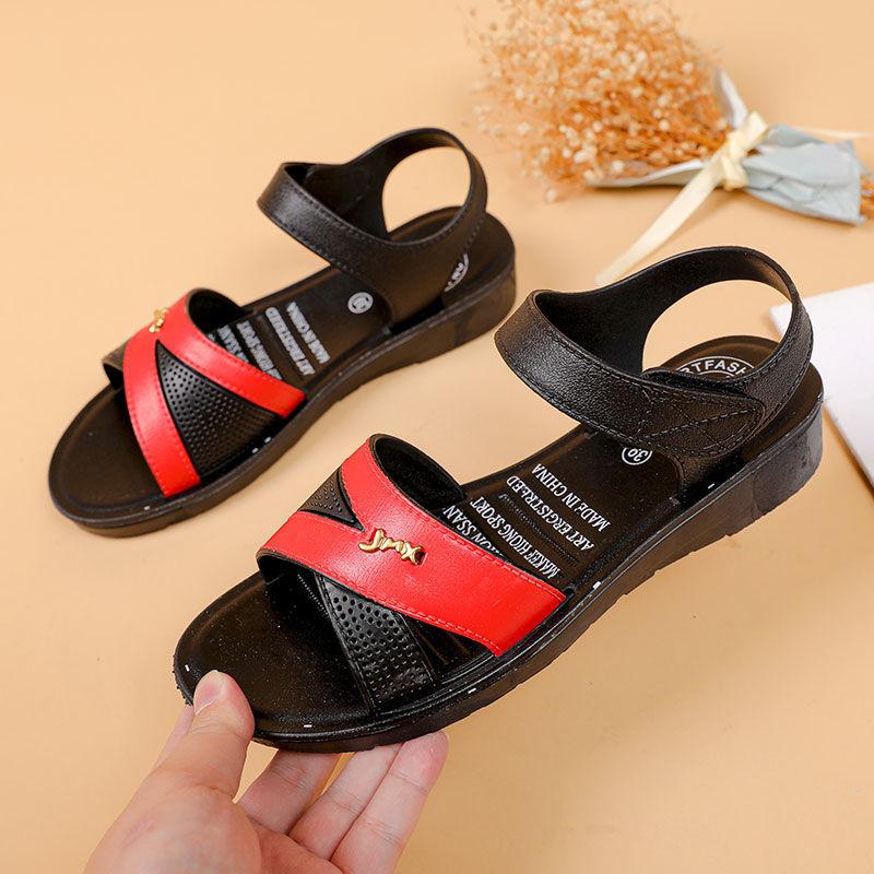 Sandals and Slippers Women's Flat Bottom Mother Slippers Summer Outer Wear Soft Bottom Bag Heel Non-slip Sandals Simple Sandals