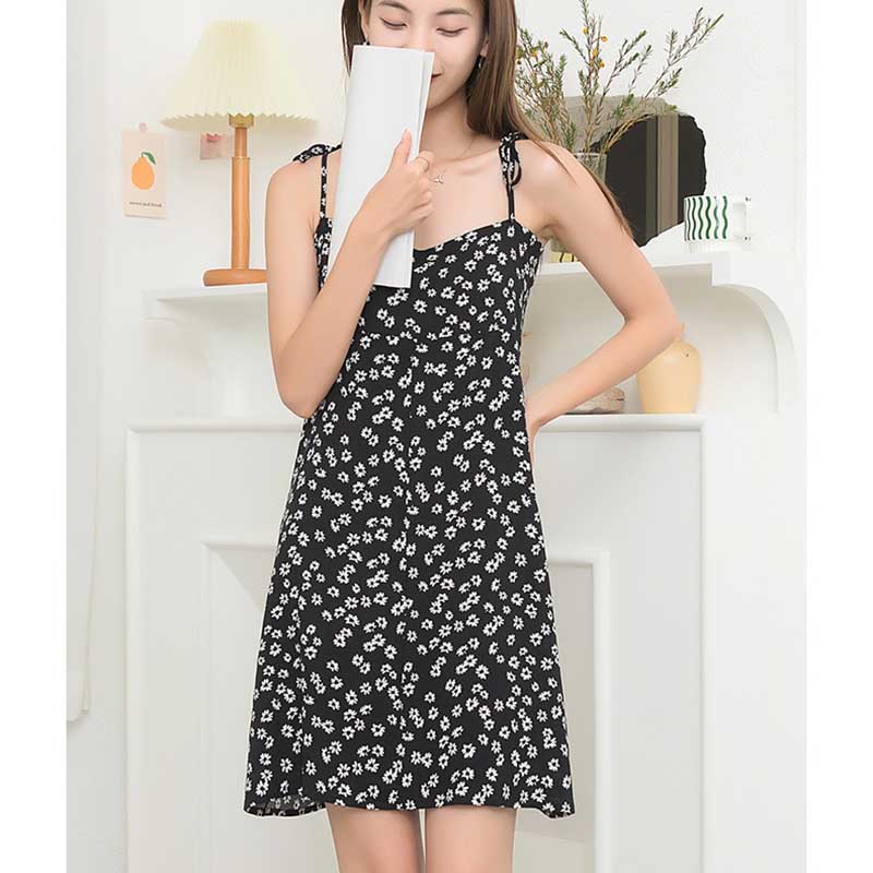 Dress Women's Korean Version Floral Swing Skirt Black Print Small Sling Dress