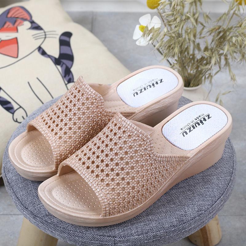 High-heeled Sandals and Slippers Ladies Wedge Heels Non-slip Go Out Wear Thick Bottom Comfortable Light and Comfortable Indoor Bathroom Bath