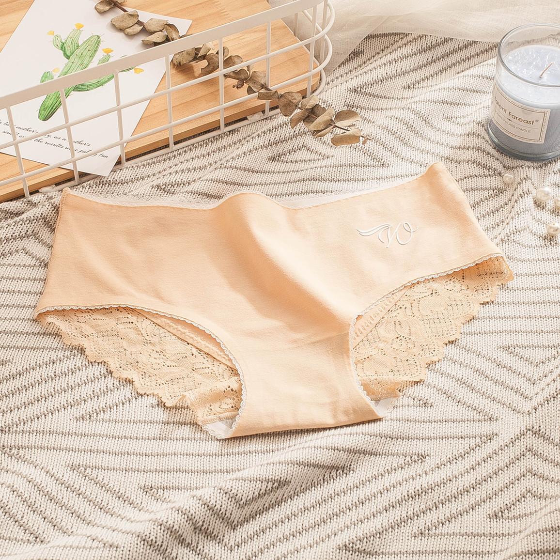 3Pcs/Set Seamless Cotton Lace Panties Women's Lace Breathable Underpants Mid-waist Graphene Crotch Briefs