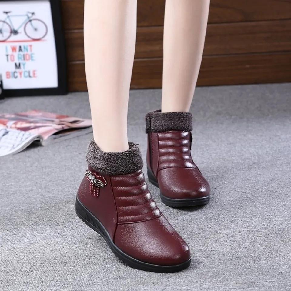 Plus Fleece Autumn and Winter Warm Short-tube Cotton Boots Waterproof Non-slip Thick-soled Women's Cotton Shoes