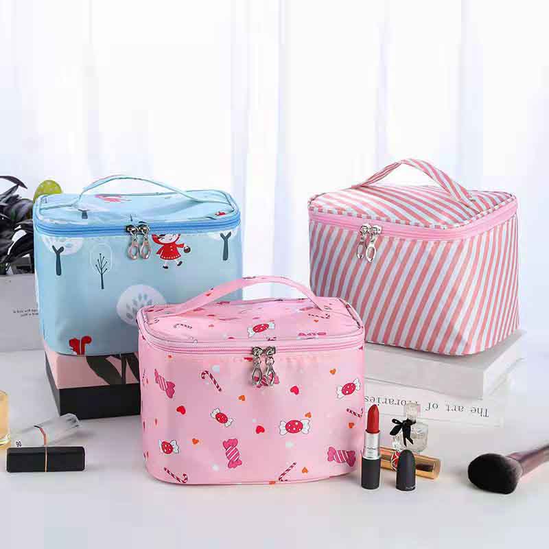 Portable Cosmetic Bag Large Capacity Portable Girl Heart Simple Cosmetic Storage Bag Travel Waterproof Wash Bag