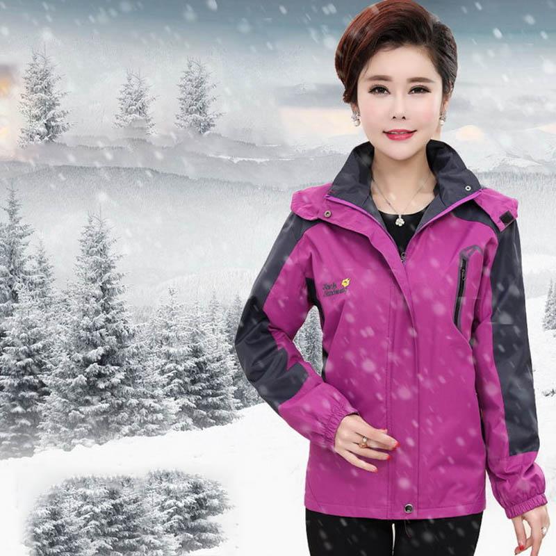 Spring and Autumn Thin Jacket Jacket Women Outdoor Sportswear Middle-aged Women's Overalls Loose Leisure Travel Windbreaker