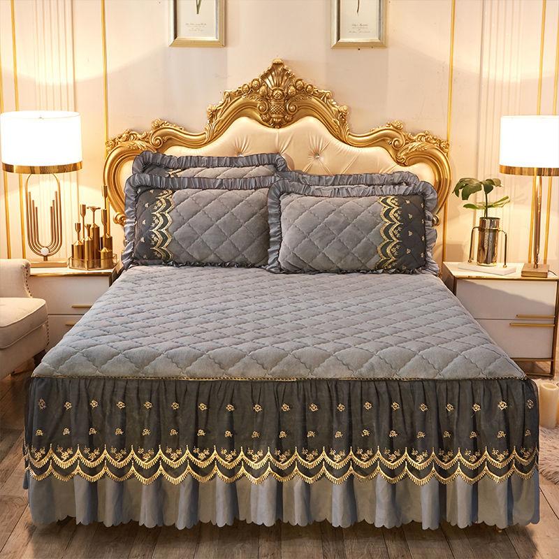 3pcs/set High-grade Crystal Velvet Bed Skirt Pillowcases Three-piece Anti-skid Warm Bedspread Thickened  Bedding