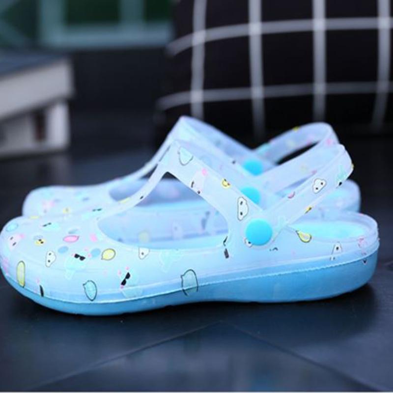 New Summer Print Female Beach Shoes Female Slippers Summer Hole Shoes Women's Shoes