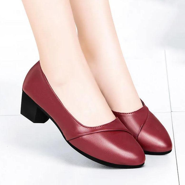 Women's Spring and Autumn Single Shoes Shallow Mouth Round Toe Soft Leather Shoes Soft Sole Low Heels All-match Work Shoes