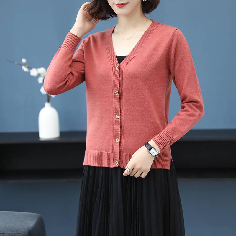 Winter Women Loose V-Neck Cardigan Sweater Top Short Section Button Wild Knitwear Coat Gown