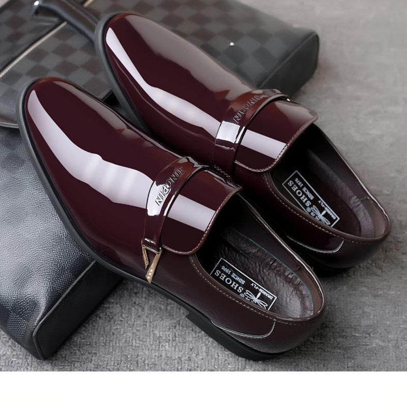 Spring and Summer Pointed Toe Shoes Male Youth Korean Version of The British Fashion Men's Business Shoes Casual Shoes