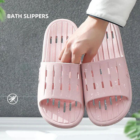 Couples Leaking Sandals and Slippers Summer Bathroom Bath Quick-drying Deodorant Slippers for Home Use Non-slip Men and Women Slip-ons Flip Flops